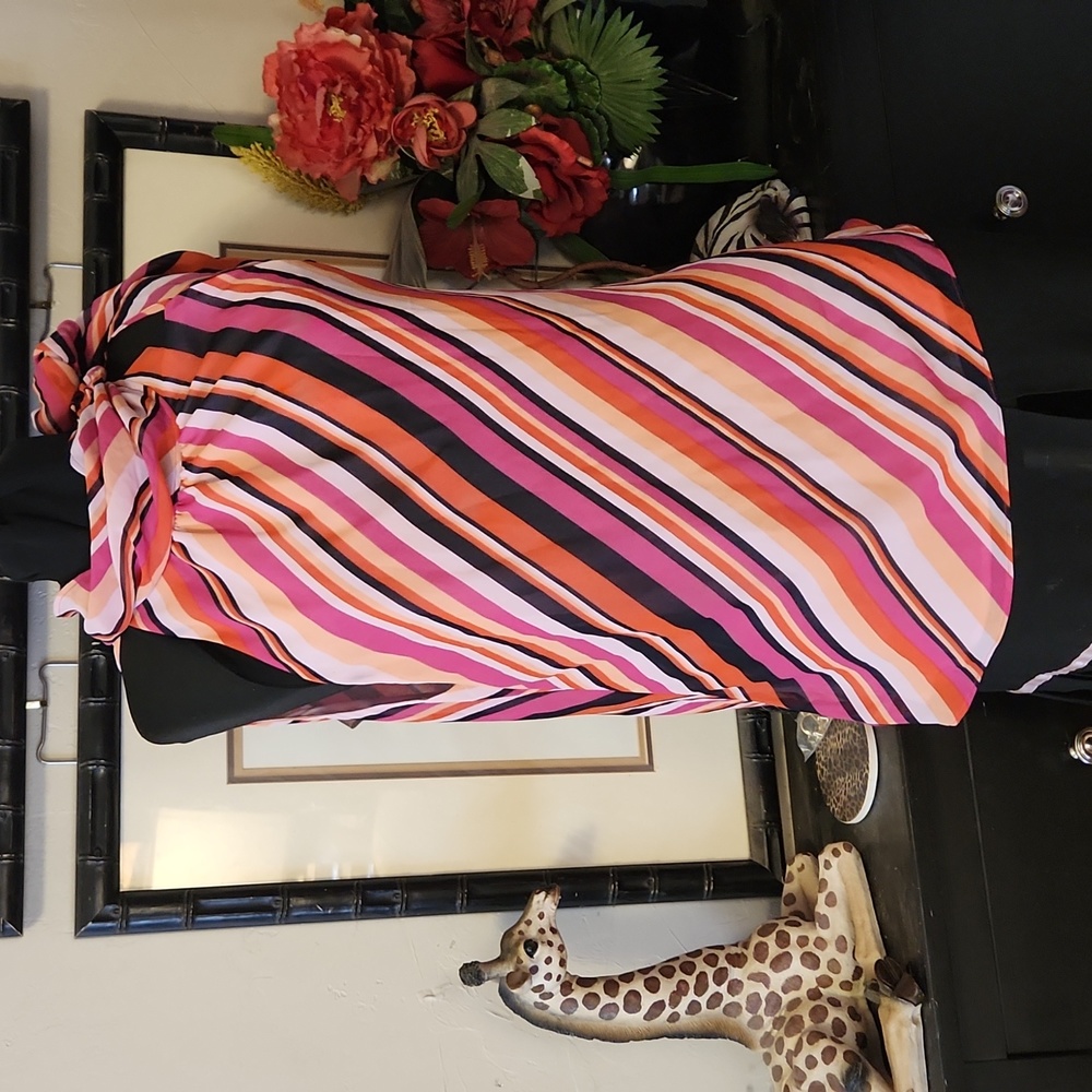 Bandolino Tie Neck Sleeveless Blouse